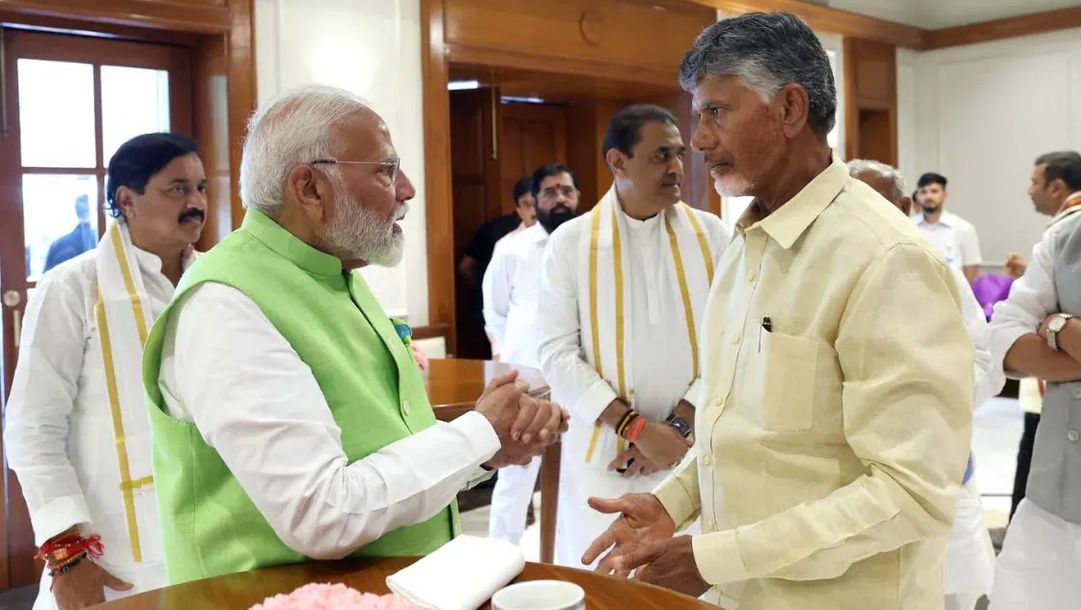 TDP's Chandrababu Naidu calls Narendra Modi 'right leader at right time',  backs NDA