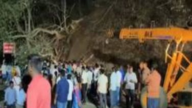 Tamil Nadu: Four killed as bus falls into gorge in Yercaud