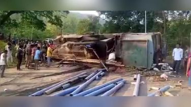 6 Critical As Borewell Drilling Vehicle Overturns In Ganjam