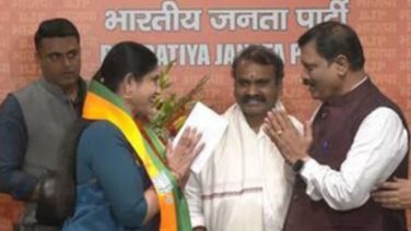 Tamil Nadu Congress MLA Vijayadharani Joins BJP