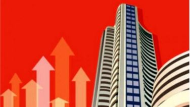 Nifty, Sensex Open Flat Despite DIIs Buying More Than FIIs Selling In Last Six Sessions