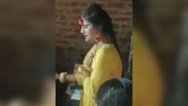 Girl Dies While Dancing At Sister's Wedding In UP