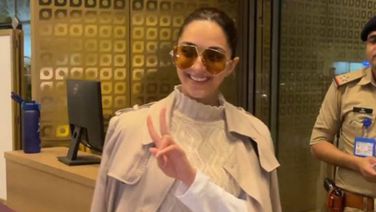 Kiara Advani leaves for Cannes in style