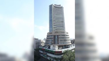 Sensex Closes Lower, India VIX Spikes Over 6 pc Ahead Of Fed Decision