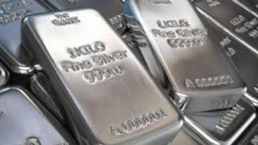 Silver Touches Rs 1 Lakh Mark On MCX March Contract