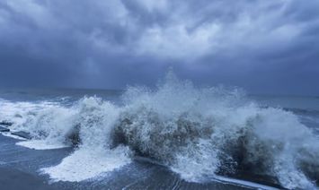 Cyclone Dana's Landfall Process Begins Over Odisha Coast