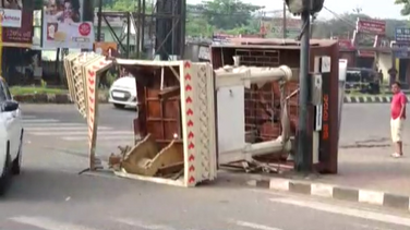 2 Critical As Car Rams Into Traffic Post In Bhubaneswar