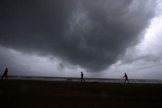 High Alert In Andhra Pradesh In View Of Cyclone