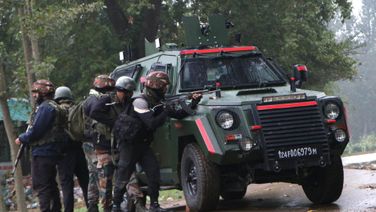 Jammu & Kashmir: Three Soldiers, Cop Injured In Encounter With Terrorists In Kulgam