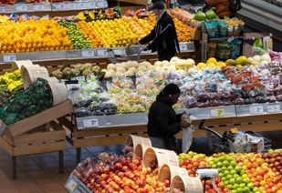 World food prices fall slightly in Nov: FAO