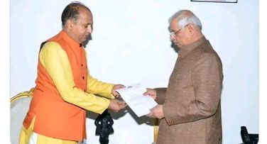 Himachal CM submits resignation to Governor