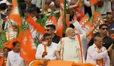 Puri Grand Road Saffronized As PM Modi Waves To Thousands In Roadshow