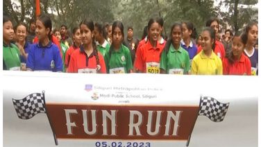 Actor Darsheel Safary flags off school children's Fun Run Marathon in Siliguri