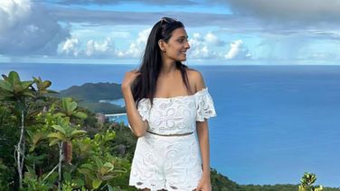 Aishwarya Khare Of ‘Bhagya Lakshmi’ Fame Gifts Herself Solo Trip To Seychelles On B’Day