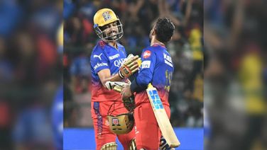 Bowlers, Du Plessis Keep RCB’s Playoff Hopes Alive With Four-Wicket Win Over GT