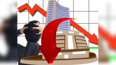Sensex Down 166 Points, M&M Gains Over 6 Pc