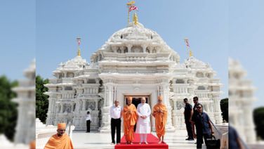 Amit Shah Performs Darshan & Puja At Gujarat’s Lord Swaminarayan Temple