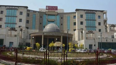 Lucknow's SGPGIMS Claims World’s First Multiport Transvesical Robotic Surgery
