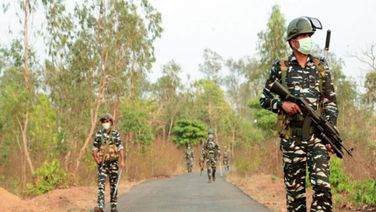 Chhattisgarh: Four Naxals killed in ongoing encounter with forces in Narayanpur district