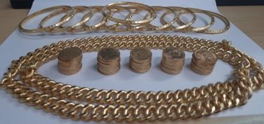 Gold jewellery worth Rs 5.66 cr seized by Delhi Customs