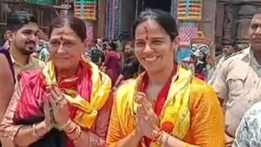 Badminton Ace Saina Nehwal Offers Prayer At Jagannath Temple In Puri