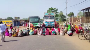 Women Stage Rasta Roko, Protest Unavailability Of Drinking Water In Nabarangpur