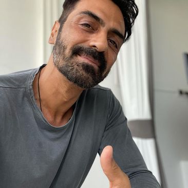 Arjun Rampal tests negative, says quick recovery due to vaccine
