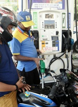Odisha cuts down VAT on petrol, diesel by 4%
