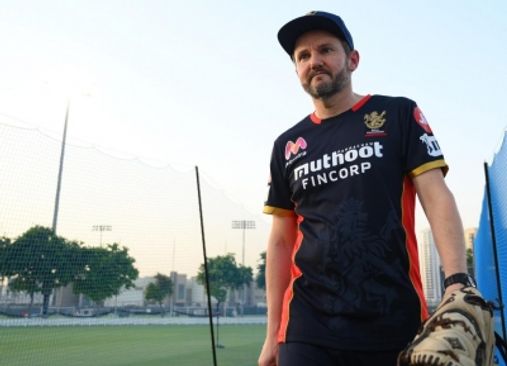 Hesson named RCB head coach as Katich steps down