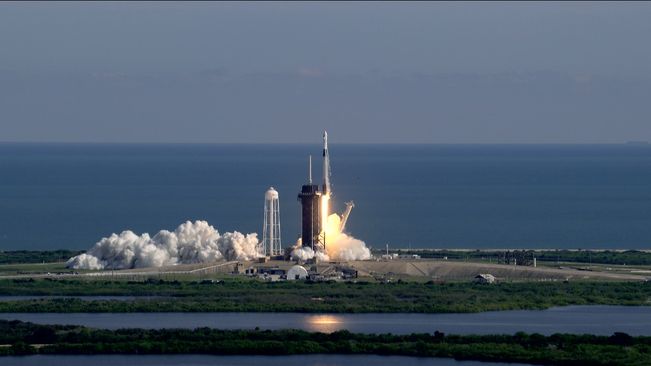 NASA, SpaceX launch 4 astronauts to space station