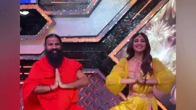Shilpa joined Baba Ramdev