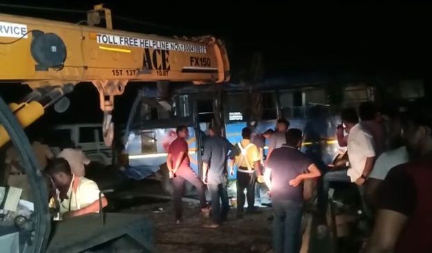 2 killed, 15 injured as bus overturns in Sundargarh
