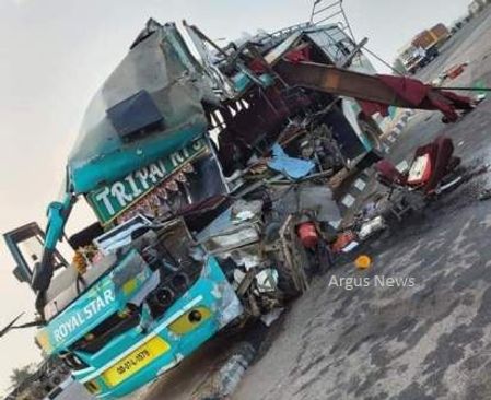 1 killed, 8 critical as Nabarangpur-bound bus collides with tipper in Andhra