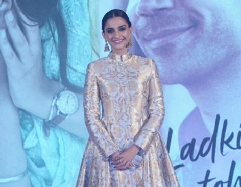 Sonam Kapoor's new film 'Blind' goes on floor in UK