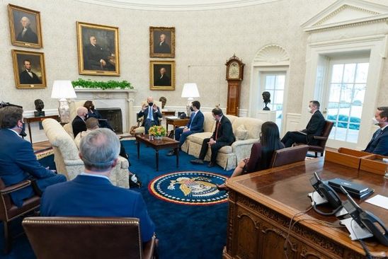Biden meets executives to address semiconductor shortage