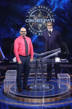 Assam school teacher realises his dream of meeting Big B; also wins Rs 25L on 'KBC 13'