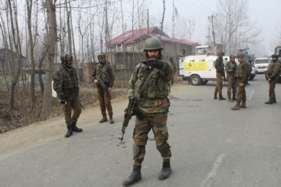Infiltration bid foiled, searches started in J&K's Uri sector