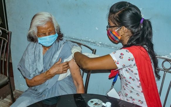 BMC organizes special vaccination camps at old-age homes in Bhubaneswar