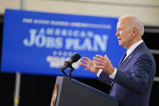 Biden unveils $2tn infrastructure, jobs plan