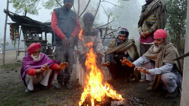 Biting chill to return in Delhi; temperature to fall from today, cold wave likely
