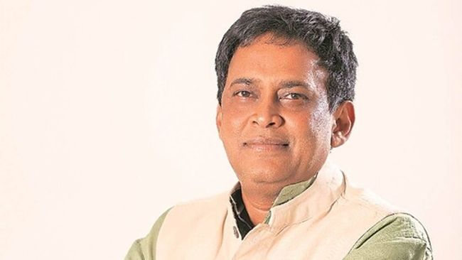 Health Minister Naba Das injured in the firing