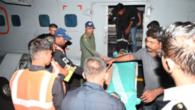 Navy Airlifts Patient From Lakshadweep