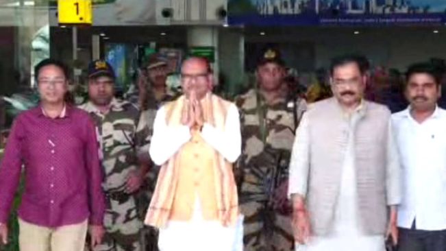Senior BJP Leader Shivraj Singh Chouhan Arrives In City
