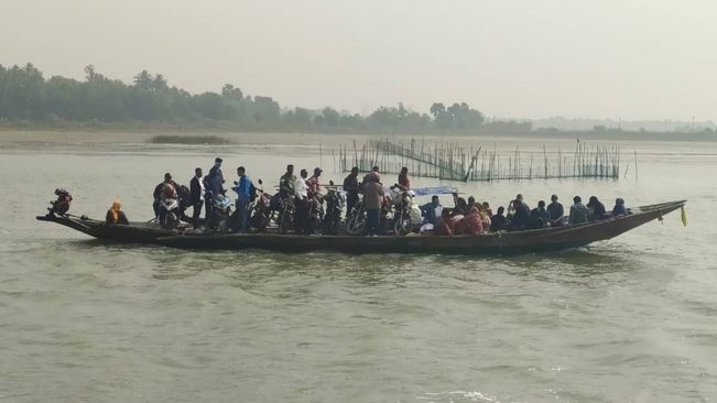 Boat With 15 Passengers And 10 Bikes Stuck Mid Chilika 