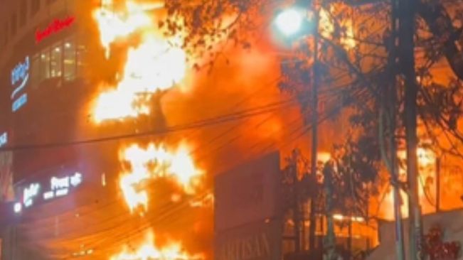43 Killed In Dhaka Building Fire