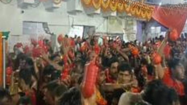 Devotees flock to Baba Baidyanath temple on second Monday of Shravan