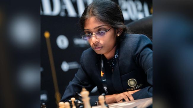 Vaishali R, Hou Yifan among top picks in Global Chess League player draft