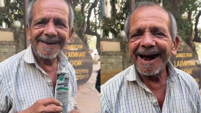 Anupam Kher Buys Comb From Street Vendor, Video Of 'Funny Encounter' With Vendor Goes Viral