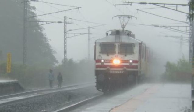 178 Trains Passing Through Odisha Cancelled Due To Cyclone Dana