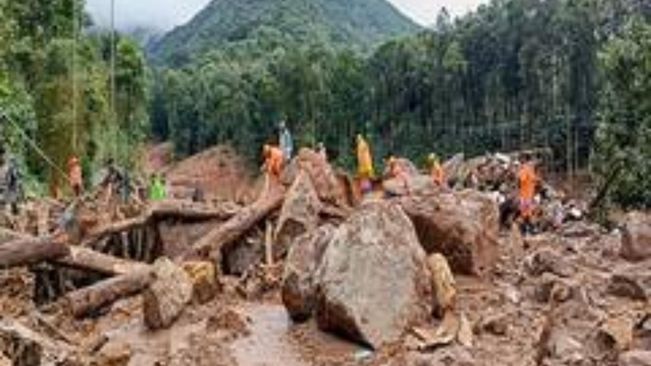 Kerala: Five-member expert team to visit disaster-affected areas in Wayanad today